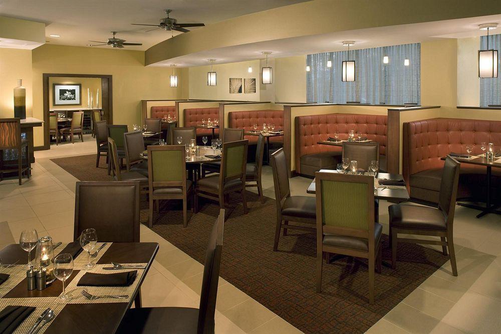 Four Points By Sheraton Suites Tampa Airport Westshore Restaurant photo