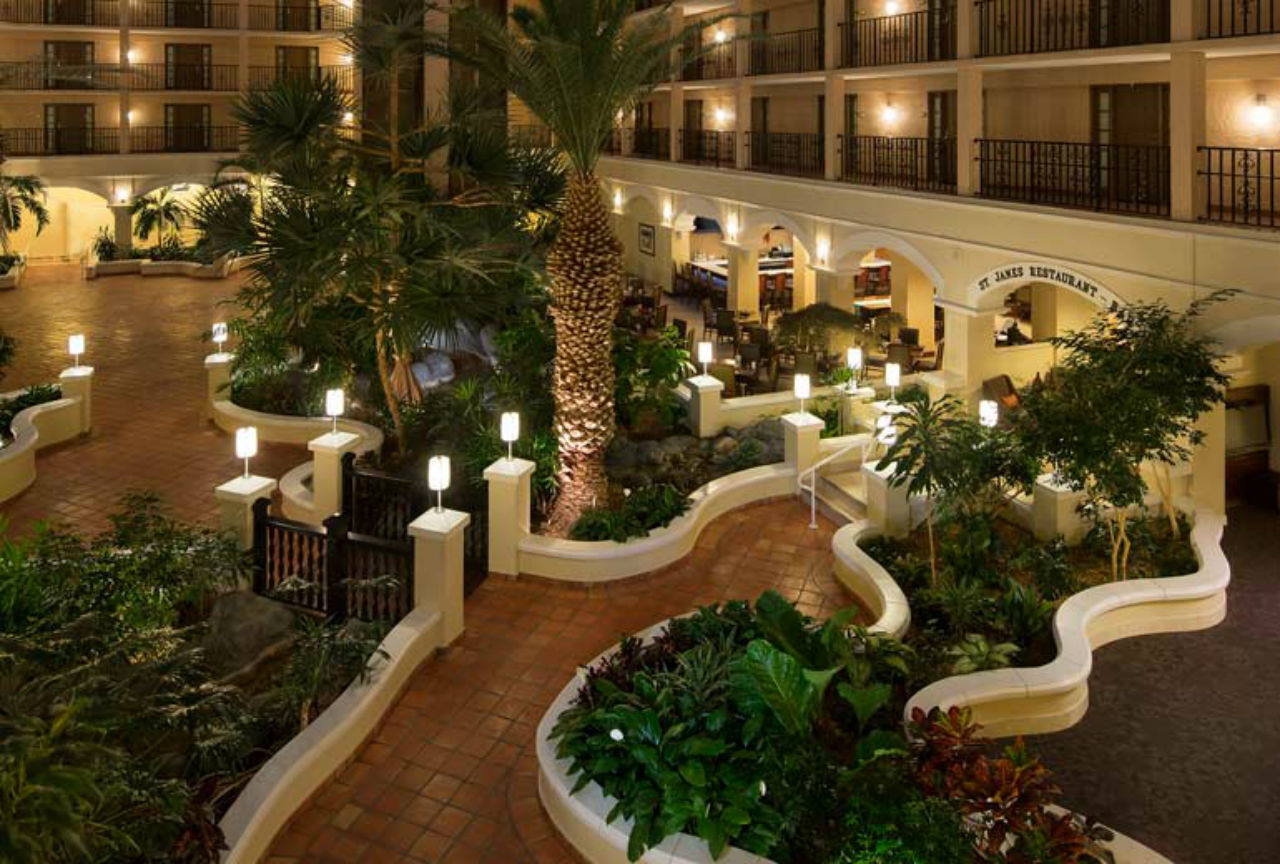 Four Points By Sheraton Suites Tampa Airport Westshore Exterior photo